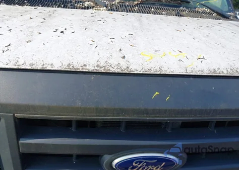 2013 Ford E-350 Super Duty Xl from USA, damaged, VIN 1FBNE3BL3DDB08664